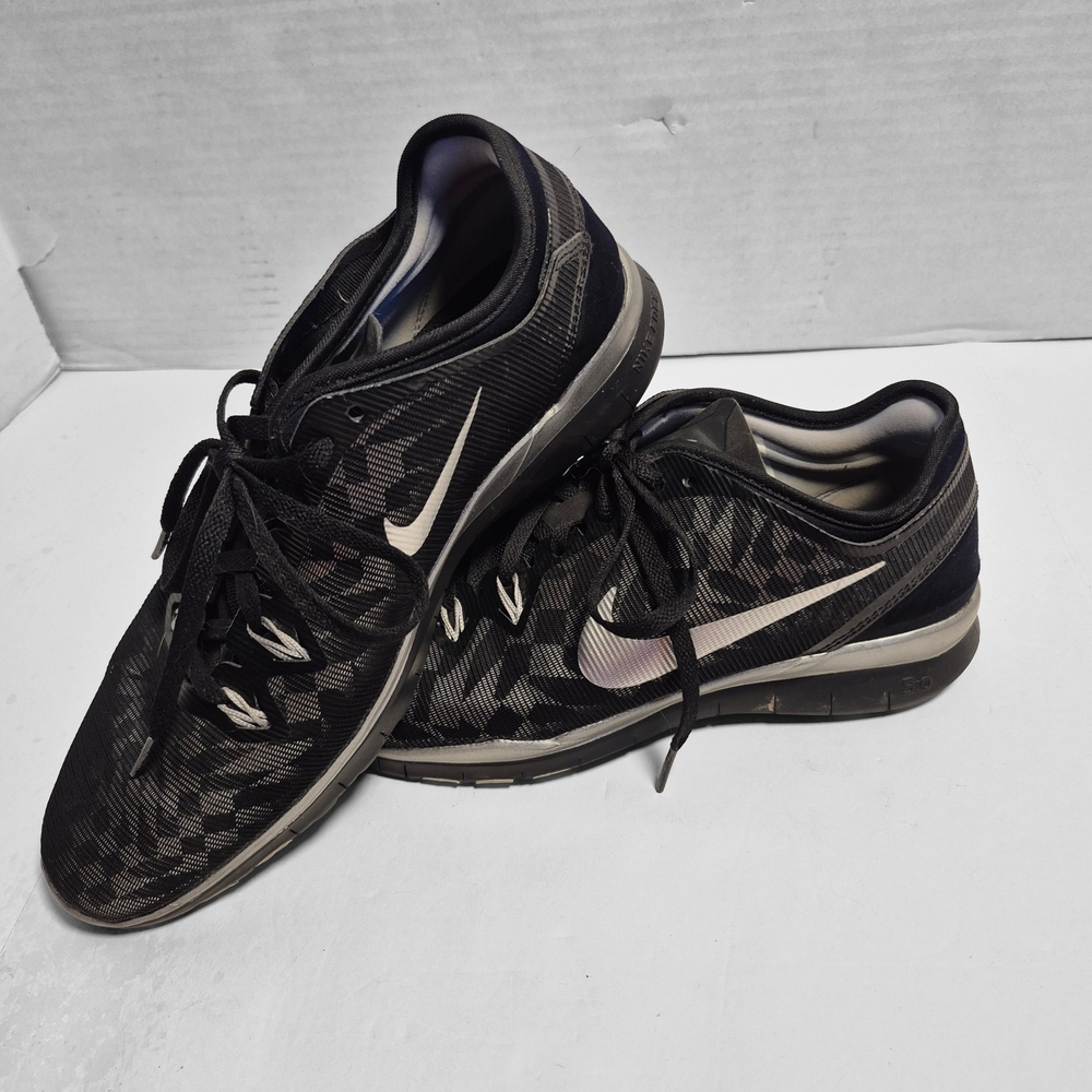 Size 8 - Nike Free 5.0‎ TR Fit 5 Black W